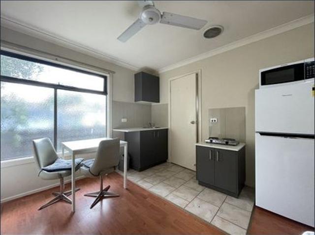 Large Studio Room with UTILITIES and WIFI INCLUDED