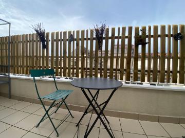 Large studio with balcony and parking Paris Montparnasse, Paris Amsterdam Apartments for Rent