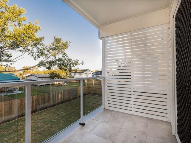 LARGE STUDIO UNIT WITH PARKING & STORE ROOM TOP FLOOR CONVENIENT LOCATION