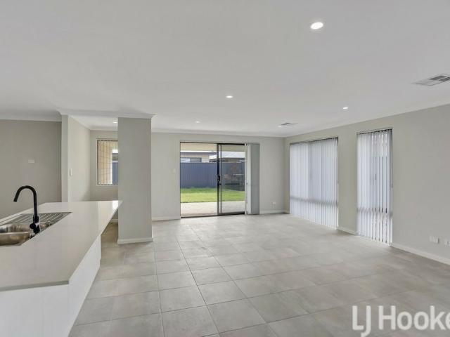 Large Stunning Family Home Sought After Estate