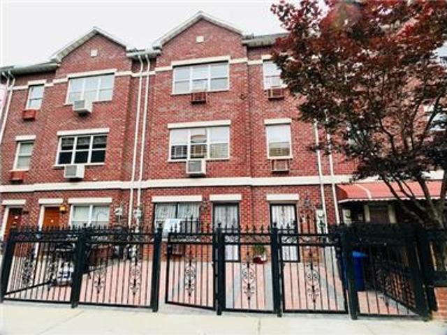 Large Sunny 3 Beds 1.5 Baths with Washer/Dryer