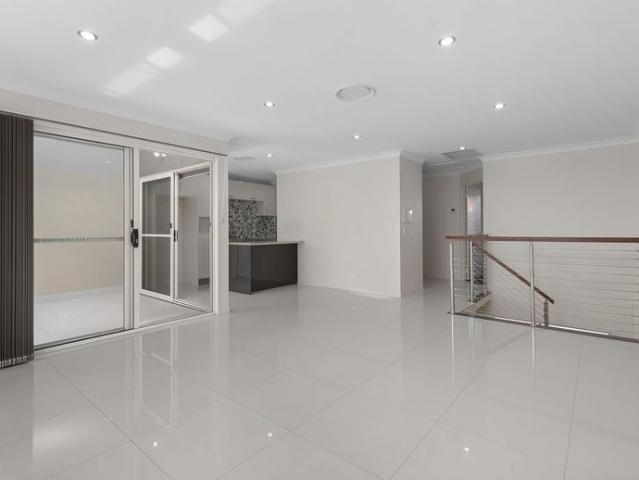 Larger than normal 3 Bedroom Townhouse