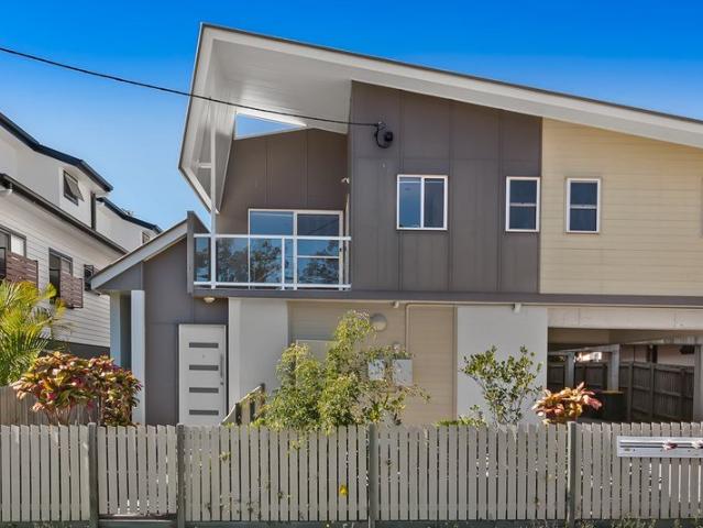 Larger than normal 3 Bedroom Townhouse