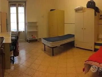 Largo CIAIA SINGOLA Appartamento FEMMINILE