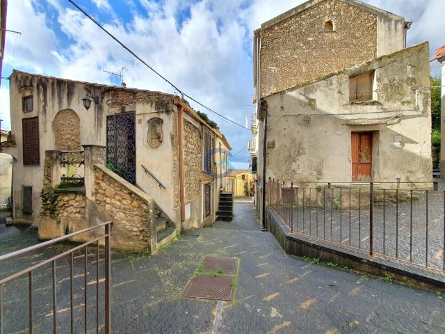 Largo Prigioni 33 bilocale 30mq