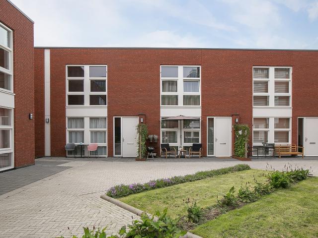 lariksplaats 80 tilburg