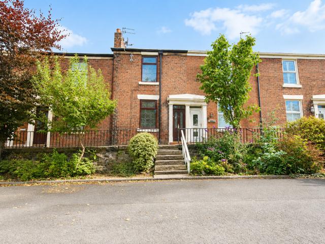 Lark Hill, Higher Walton, Preston, Lancashire PR5, 2 bed terraced house to rent, £850 pcm | PrimeLocation