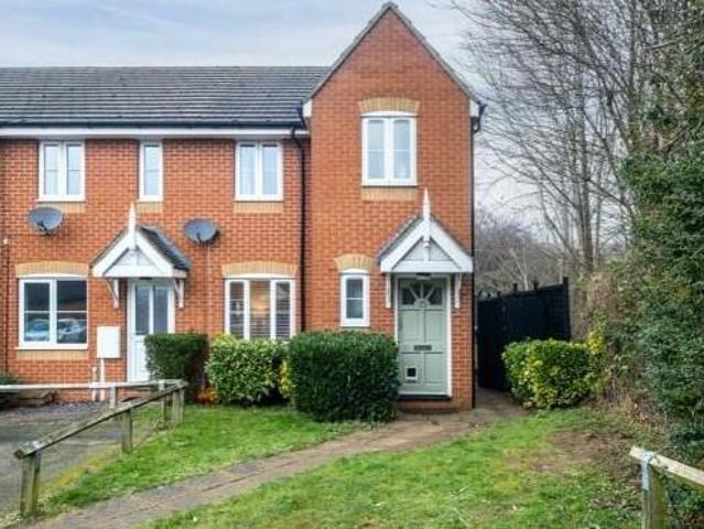 Lark Rise, Brackley, NN13 3 bed terraced house to rent £1,500 pcm £346 pw
