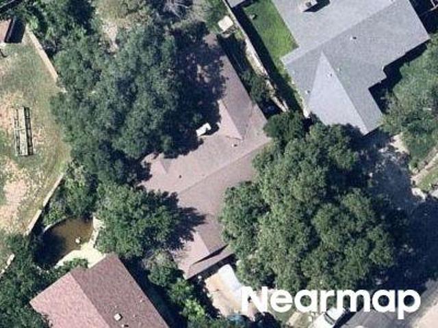 Larkdale Dr