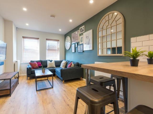 Larkdale Street, Nottingham NG7, 4 bed terraced house to rent, £732 pppm | PrimeLocation