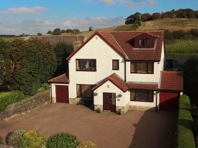 Larkfield Road, Rawdon, Leeds LS19, 6 bed detached house to rent, £3,500 pcm | PrimeLocation