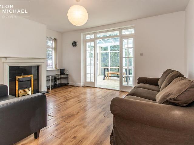 Larkfield Way, Brighton BN1, 4 bed shared accommodation to rent, £2,687 pcm | PrimeLocation