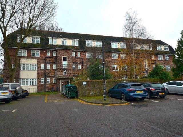 Larkhall Primary Campus, Smedley Street, London, SW4 6PH, United Kingdom | 3 bed apartment for rent #140657528 | Rentberry
