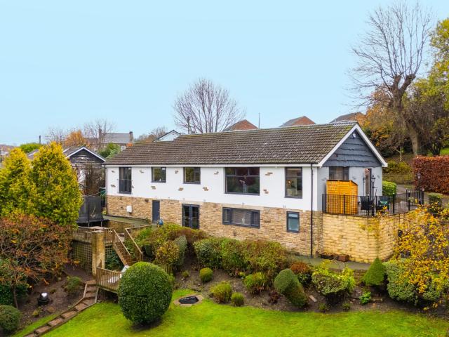 Larkhill Close Cleckheaton | BD19