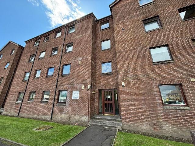 Larkin Gardens, Paisley, Renfrewshire PA3, 1 bed flat to rent, £625 pcm | PrimeLocation