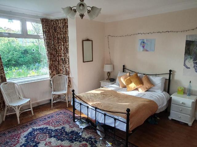 Larkman Lane 5 bed terraced bungalow to rent £3,120 pcm £720 pw
