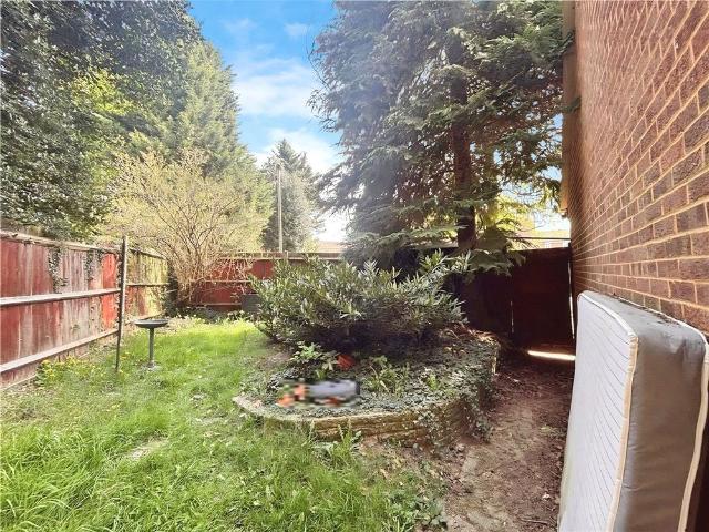 Larksfield, Englefield Green, Egham, Surrey, TW20 0RA
