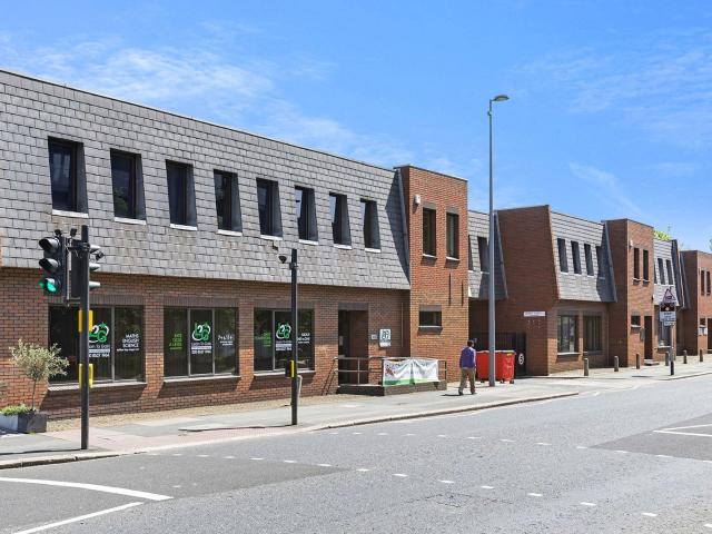 Larkshall Road, London, E4 9HH