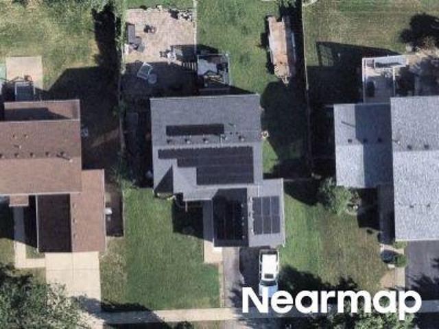 Larkspur Dr