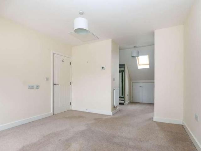 Larkspur Drive, Burgess Hill, RH15