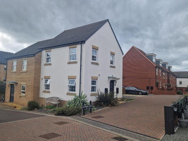 Larkspur Drive, Pontefract WF7, 2 bed property to rent, £925 pcm | PrimeLocation