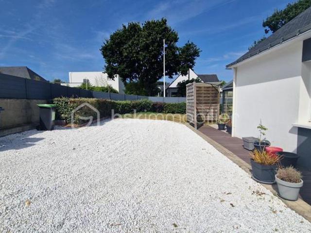 LARMOR PLAGE 56620 – Maison familiale de 152 m², 2 chambres + 2 suites parentales, une véranda, jacuzzi, deux garages