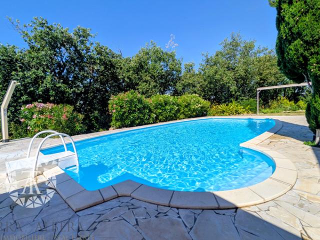 Laroque des Albères Belle villa avec piscine vue sur les A