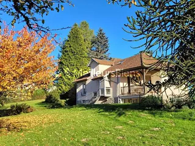 Laroquebrou 15150 Achat / Vente maison 6 pièces t6 terrasse