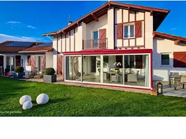 Larressore 64480 Achat / Vente maison 13 pièces t13 piscine terrasse
