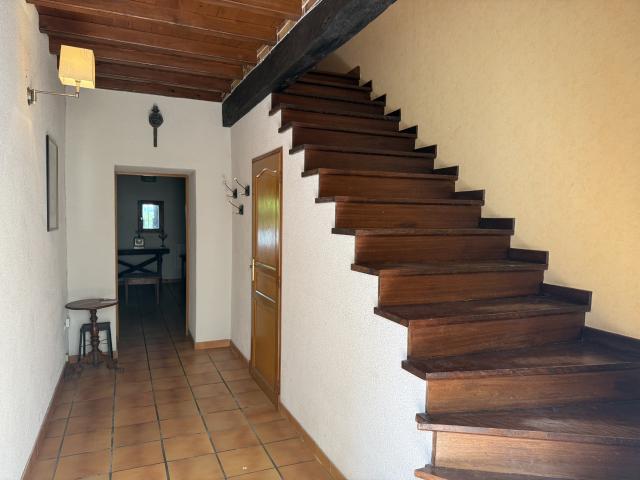 LARROQUE SUR L’OSSE MAISON DE VILLAGE EN PIERRE AVEC TERRASSE, JARDIN ET DEPENDANCE