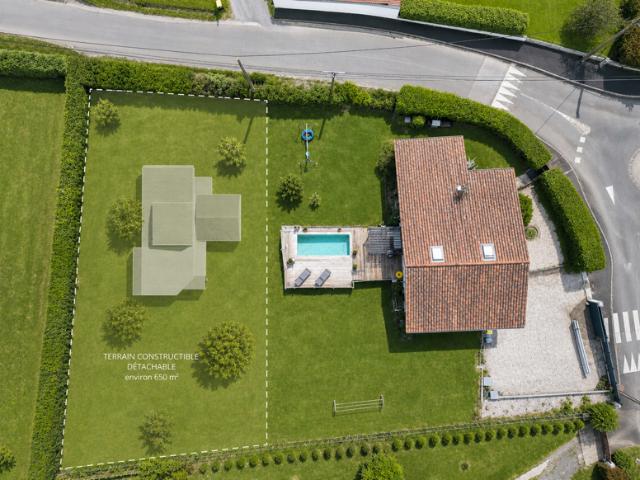 LARRUN maison avec vue sur la Rhune, terrain constructible et fort potentiel d'évolution