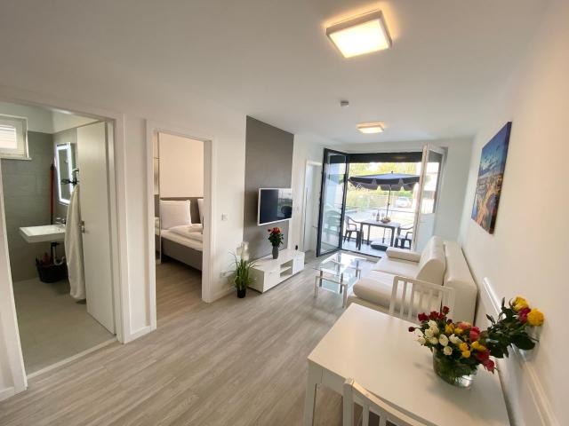 Last Minute 4A new 2 room apartment with balcony just 5.4 km from Alexanderplatz/free wifi/ in Berlin Pankow, Berlin Amsterdam Apartments for Rent