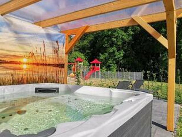 Last Minute Haus am See in Mecklenburg + Whirlpool & Sauna