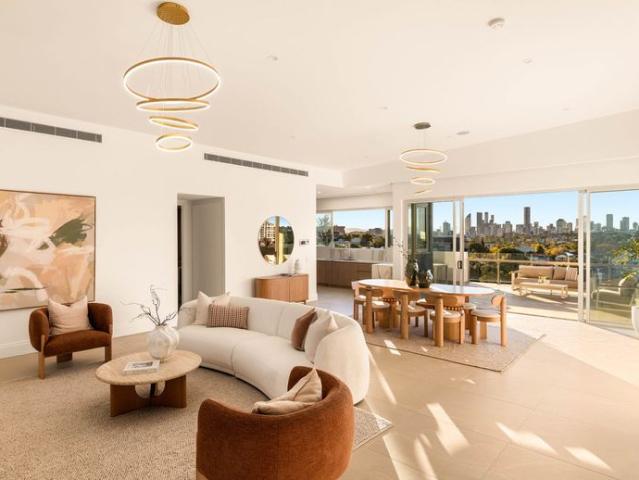 LAST ONE AVAILABLE LANDMARK SKY HOME PANORAMIC VIEWS PRIVATE ROOFTOP RETREAT!