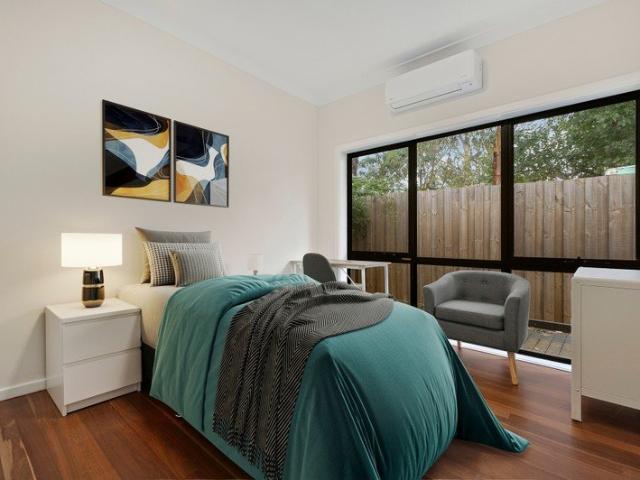 Last Room Available $320/wk Bills Included, Fast Internet, Flexible Options