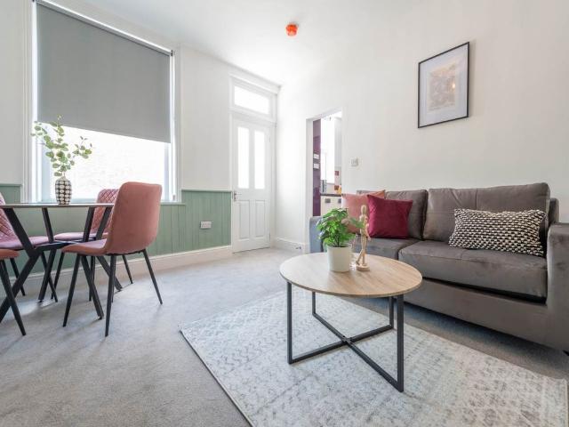 Lastingham Road Room 2, Bramley, Leeds