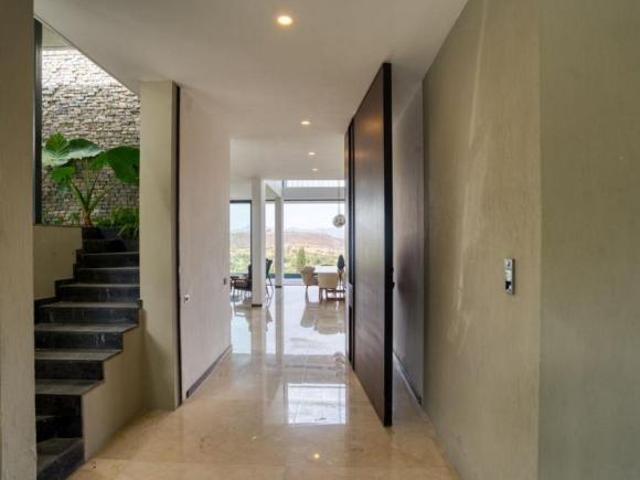 LAS CAÑADAS CASA EN VENTA DE LUJO CON GRAN DISEÑO Y VISTAS PANORÁMICAS
