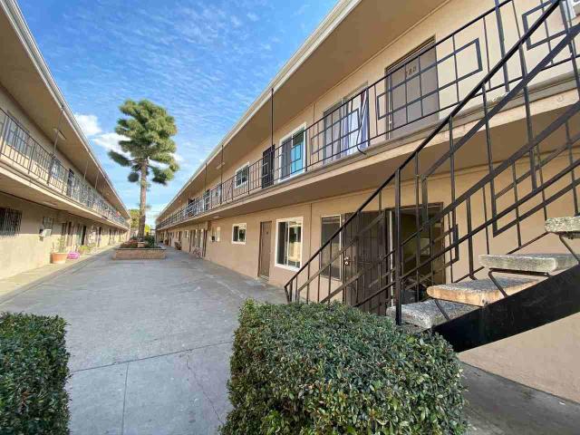 Las Palmas Apartments 2 Bedroom Apartment for Rent at 1249 S Greenwood Ave, Montebello, CA 90640 Montebello
