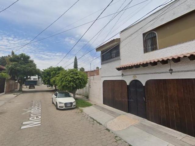 LASM20 Casa en Venta en León Moderno – Ideal para Familias