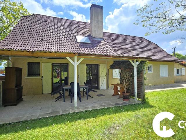 Lasseube, Vue montagnes, 5 chambres 178m² Lasseube