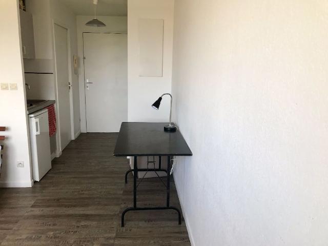 LATTES Studio avec parking