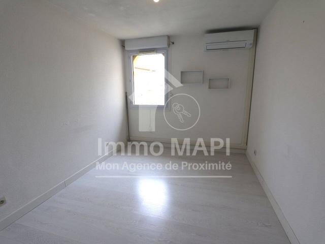 LATTES Vasque T3 de 63 m² avec place de parking