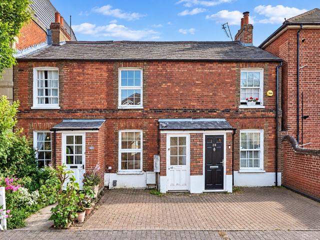 Lattimore Road, Herts AL1 2 bed house to rent £2,000 pcm £462 pw