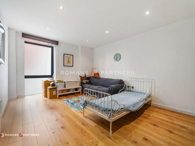 Lattice House, Aldgate E1, 1 bed flat to rent, £2,300 pcm | PrimeLocation