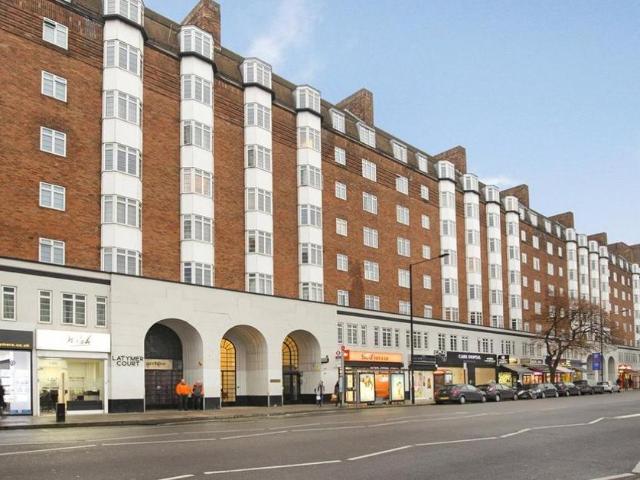 Latymer Court, Hammersmith Road, London 4 bed flat to rent £4,290 pcm £990 pw