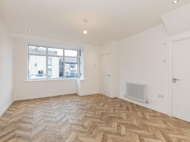 Latham Lane, Orrell, WN5 0JQ