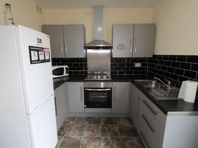 Latham Street Flat, Preston, Lancashire PR1, 2 bed flat to rent, £498 pppm | PrimeLocation