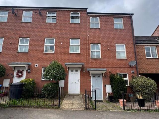 Lathkill Street, Market Harborough Studio to rent £425 pcm £98 pw