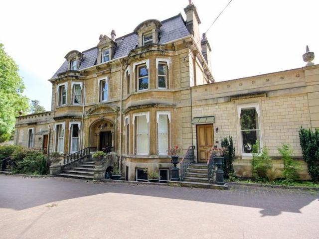 Lathom House, Bath BA1 1 bed apartment to rent £975 pcm £225 pw