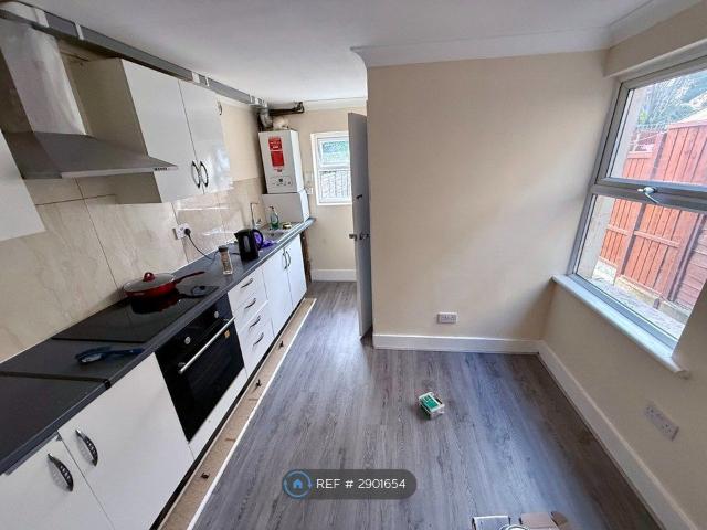 Lathom Road, London E6, 4 bed terraced house to rent, £2,700 pcm | PrimeLocation